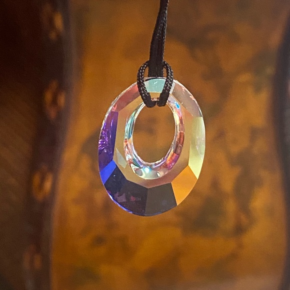 Aurora Borealis Swarovski Element Oval Pendant - Picture 2 of 3